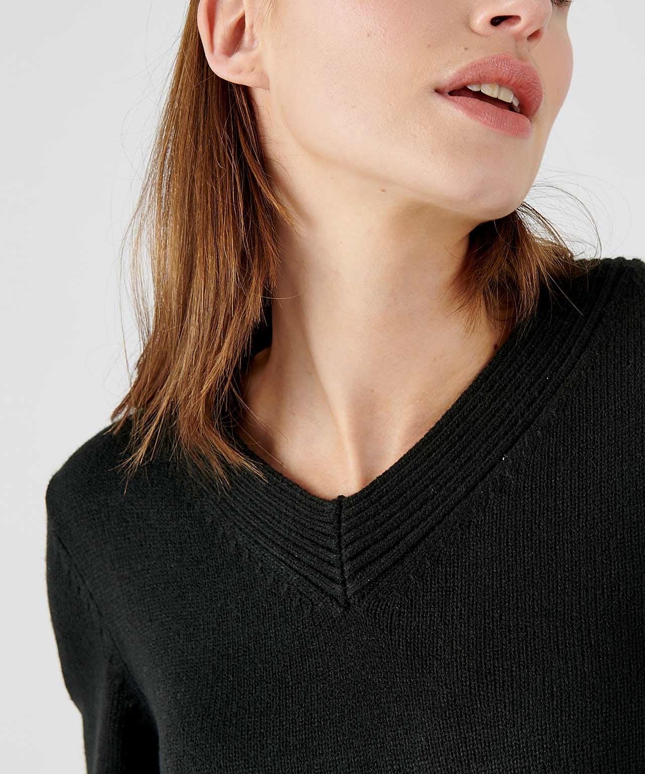 V-Neck Jumper