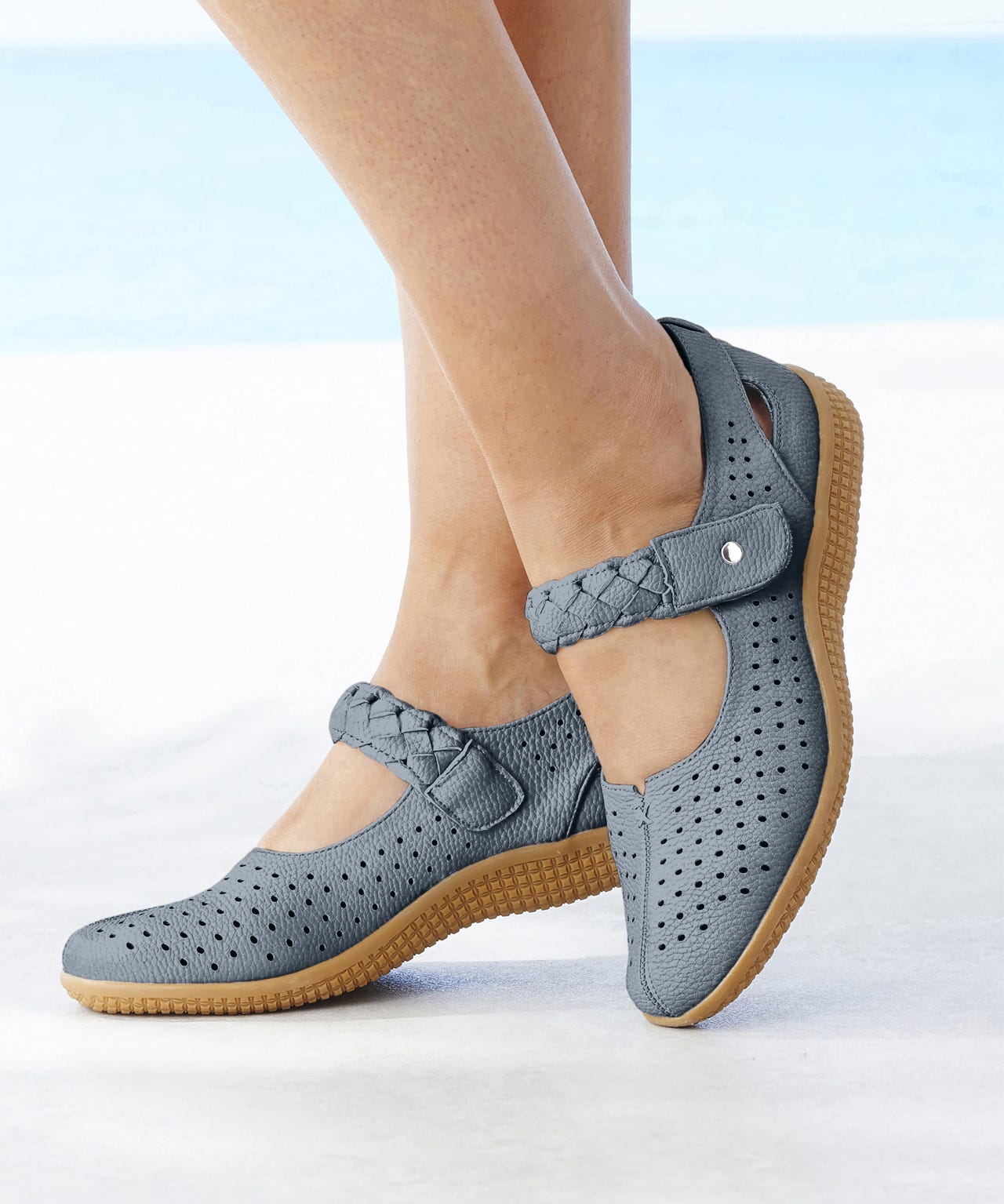 Cushion-walk Touch-fasten Strap Shoe