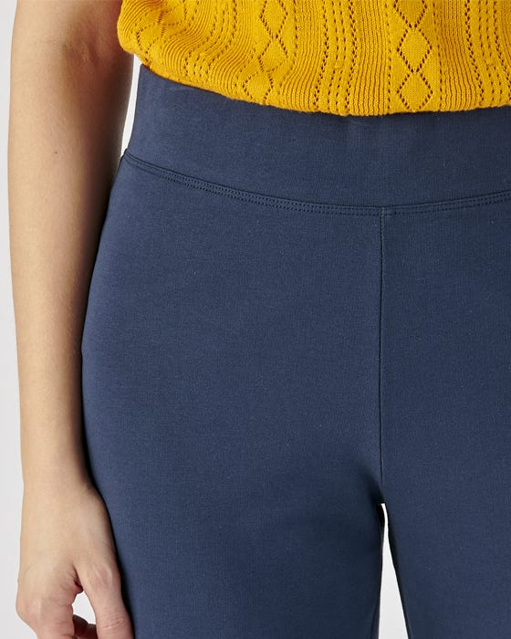 Secret Stretch Pull on wide leg Trouser