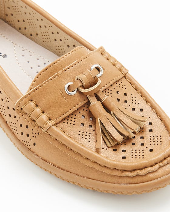 Cushion-walk tassel trim Moccasin