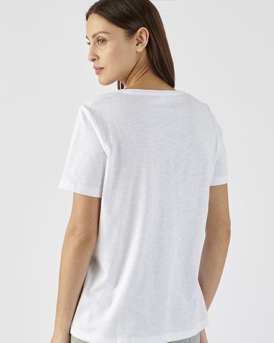 Scoop neck Short Sleeved T-shirt