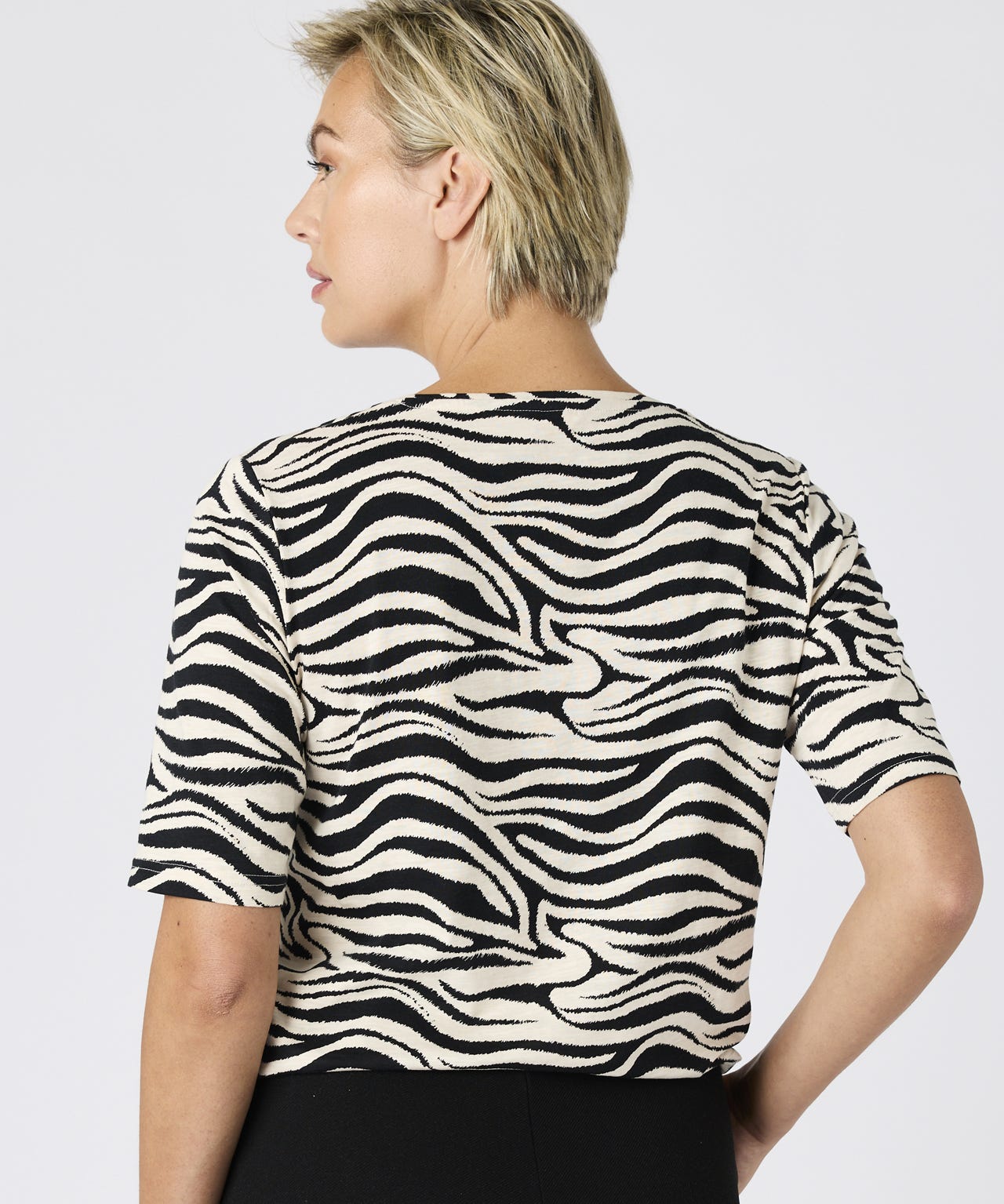 Skin Soft Round Neck Short Sleeved Cotton T-shirt