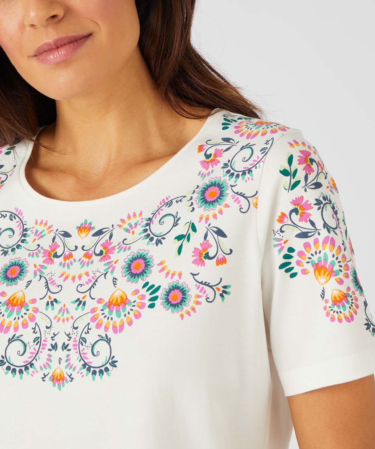  Scoop Neck T-shirt