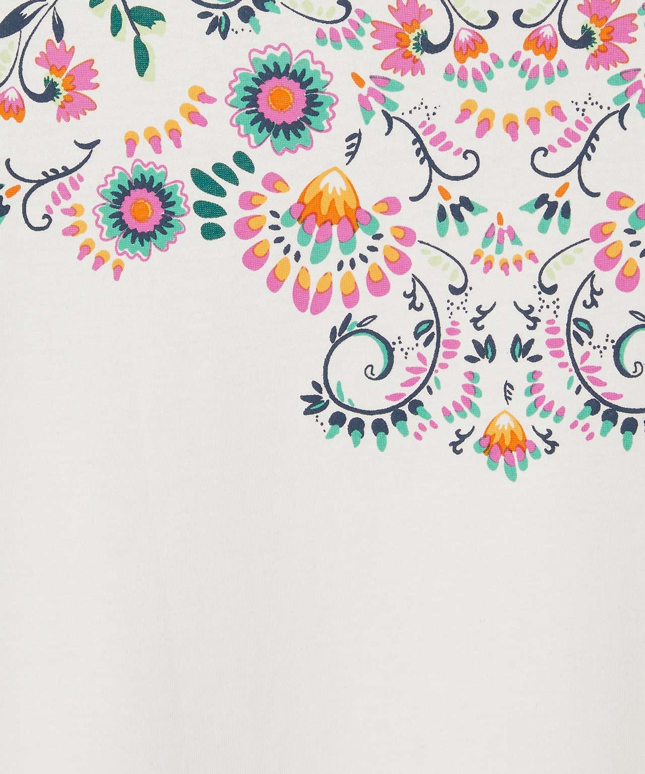  Scoop Neck T-shirt