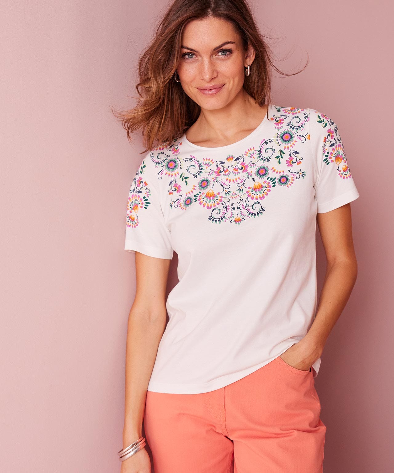  Scoop Neck T-shirt