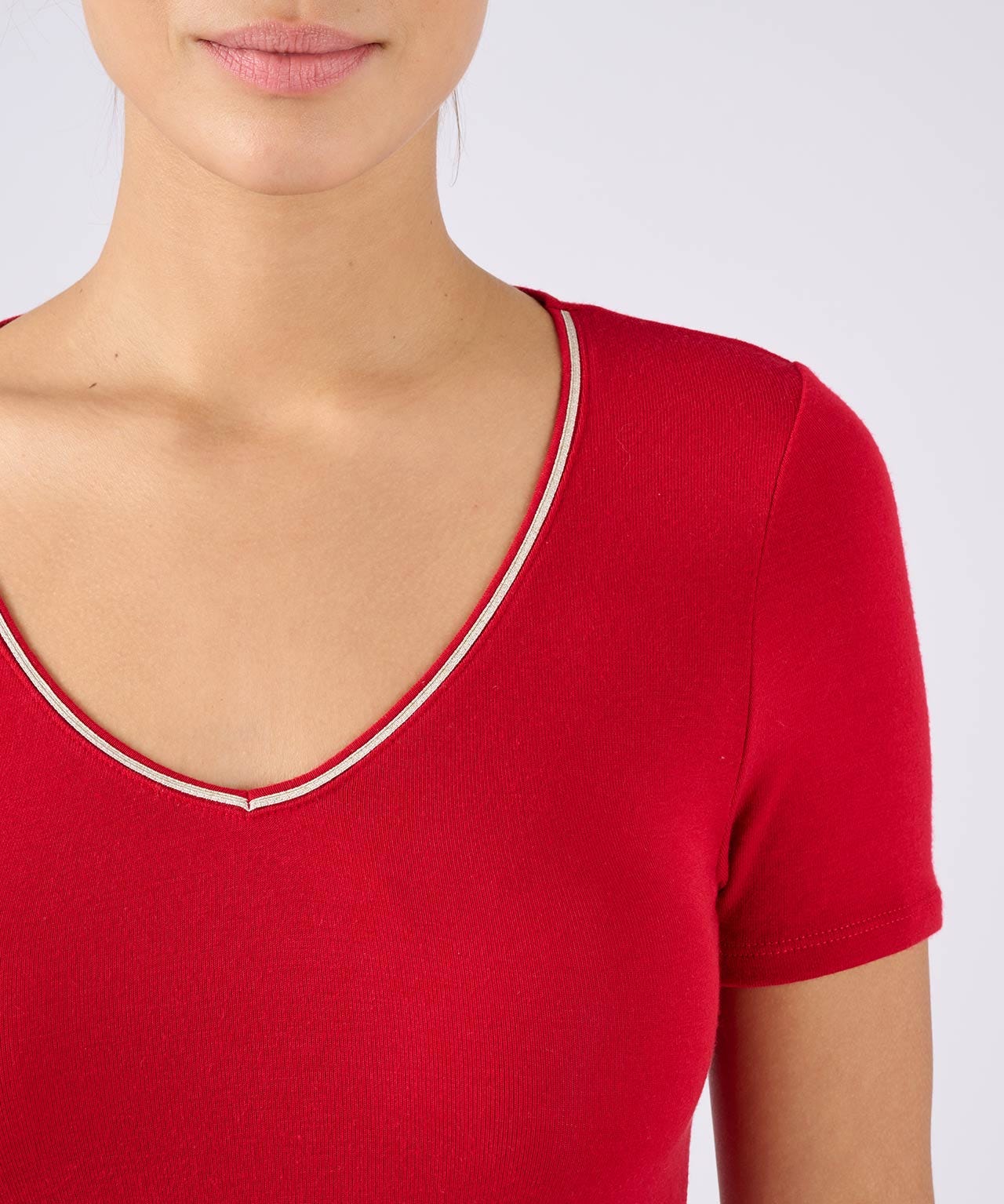 Thermolactyl Short Sleeve V-Neck T-shirt