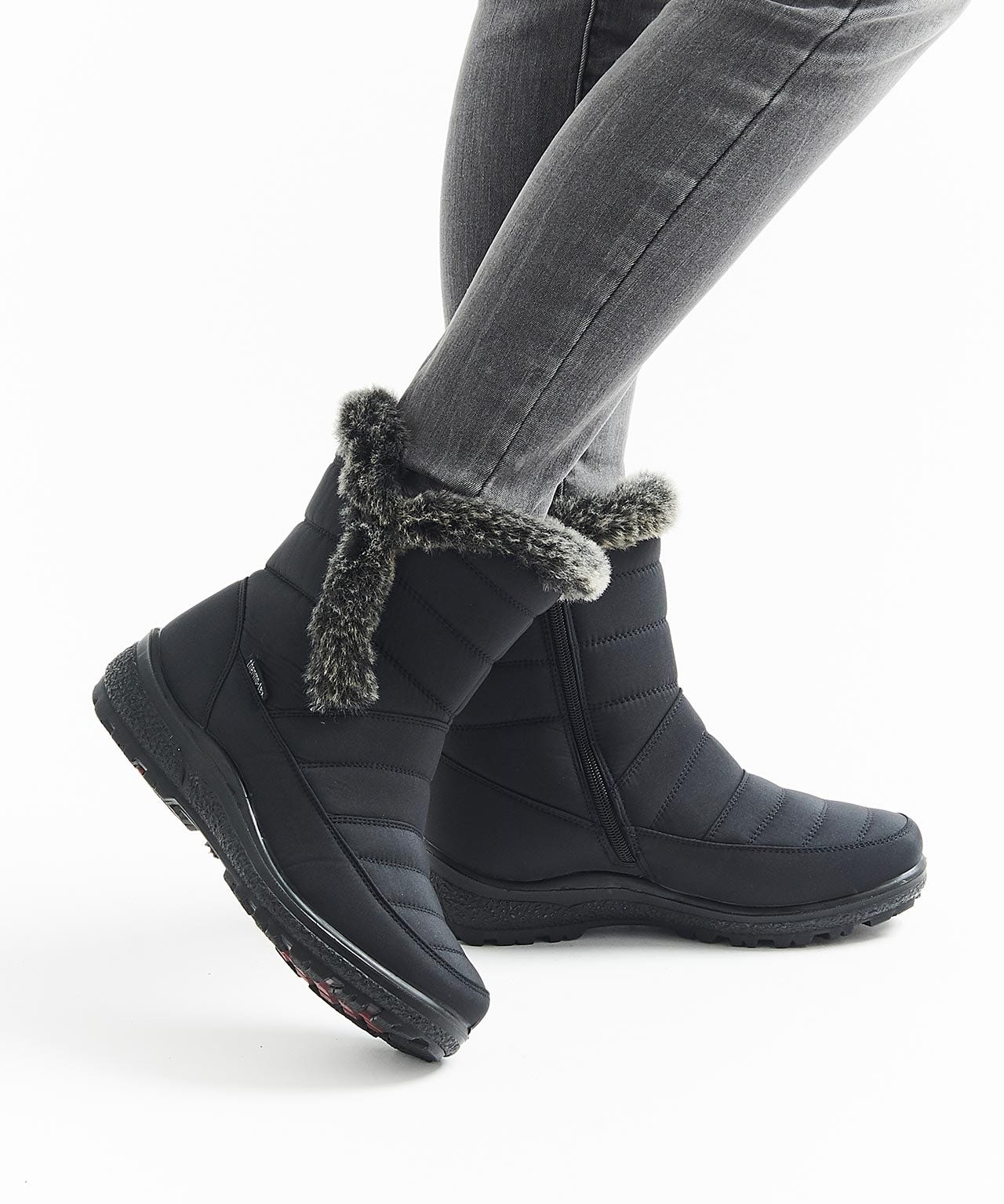 Cushion-walk Quilted Boots