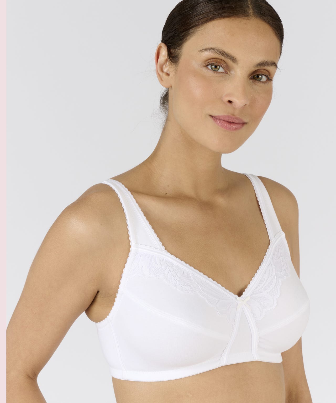 Pack of 2 Non-wired Lace Trim Bras 