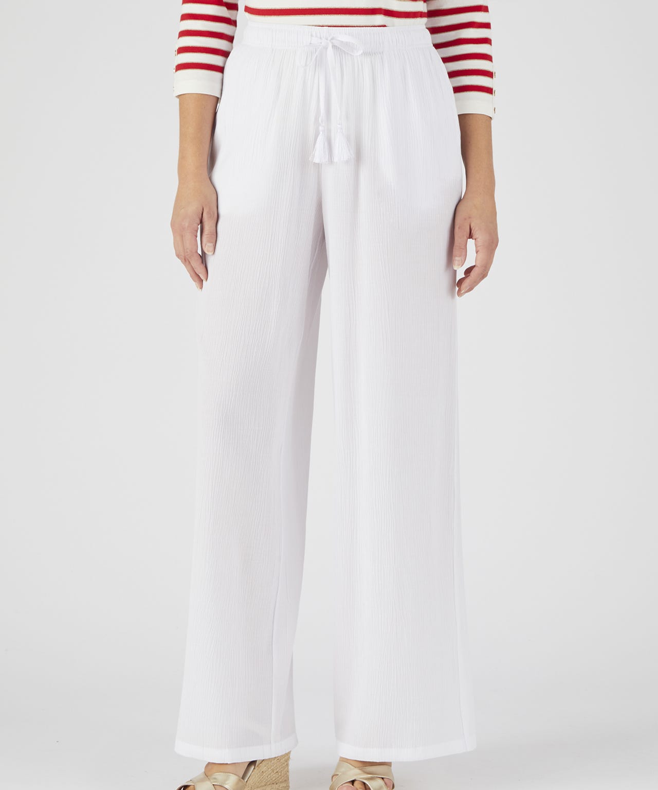 Wide-leg Crinkle Trousers 