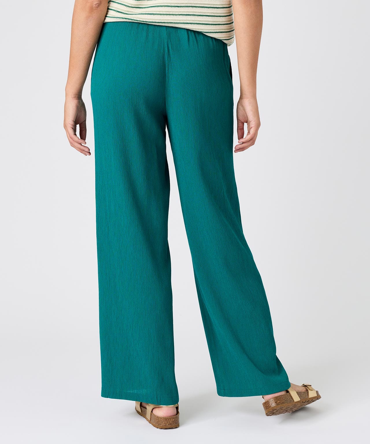 Wide-leg Crinkle Trousers 