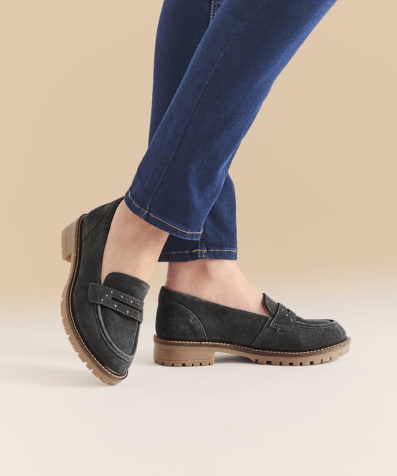 Amortyl Suede Loafer 