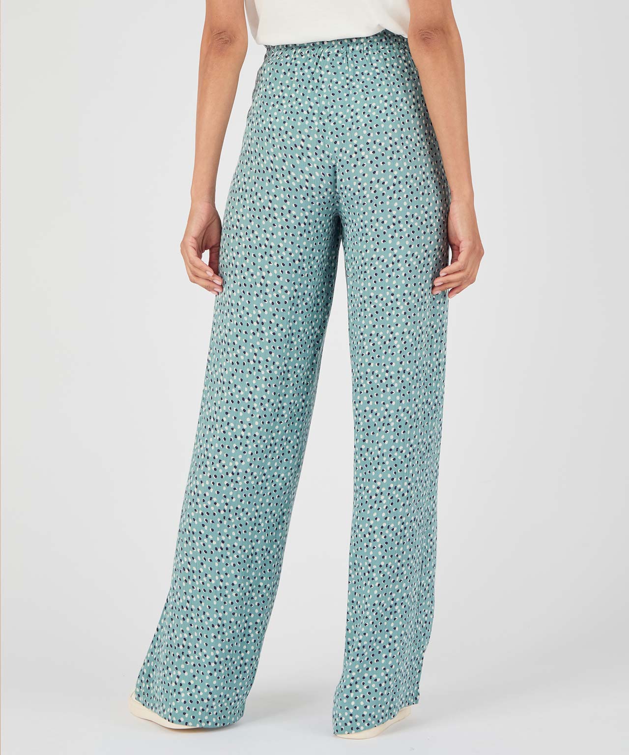 Wide-leg Crinkle Trousers 