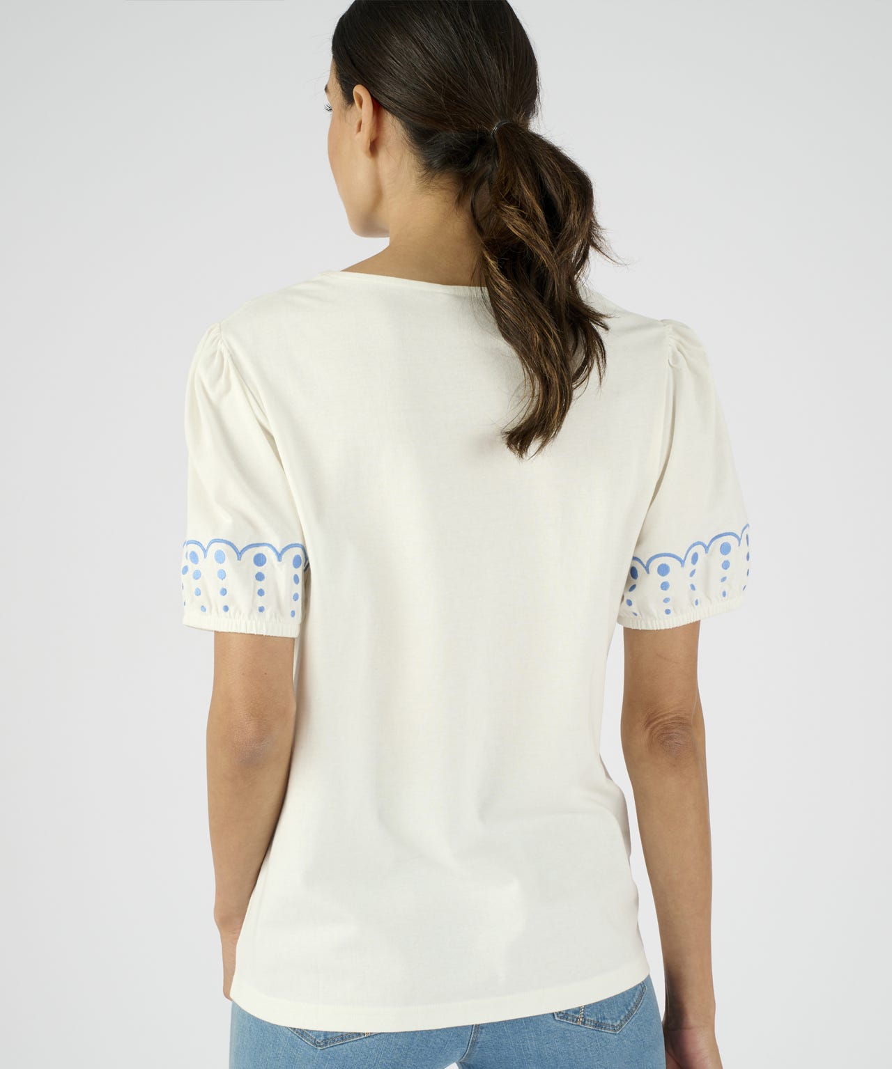 Embroidered Puff Sleeve Top 