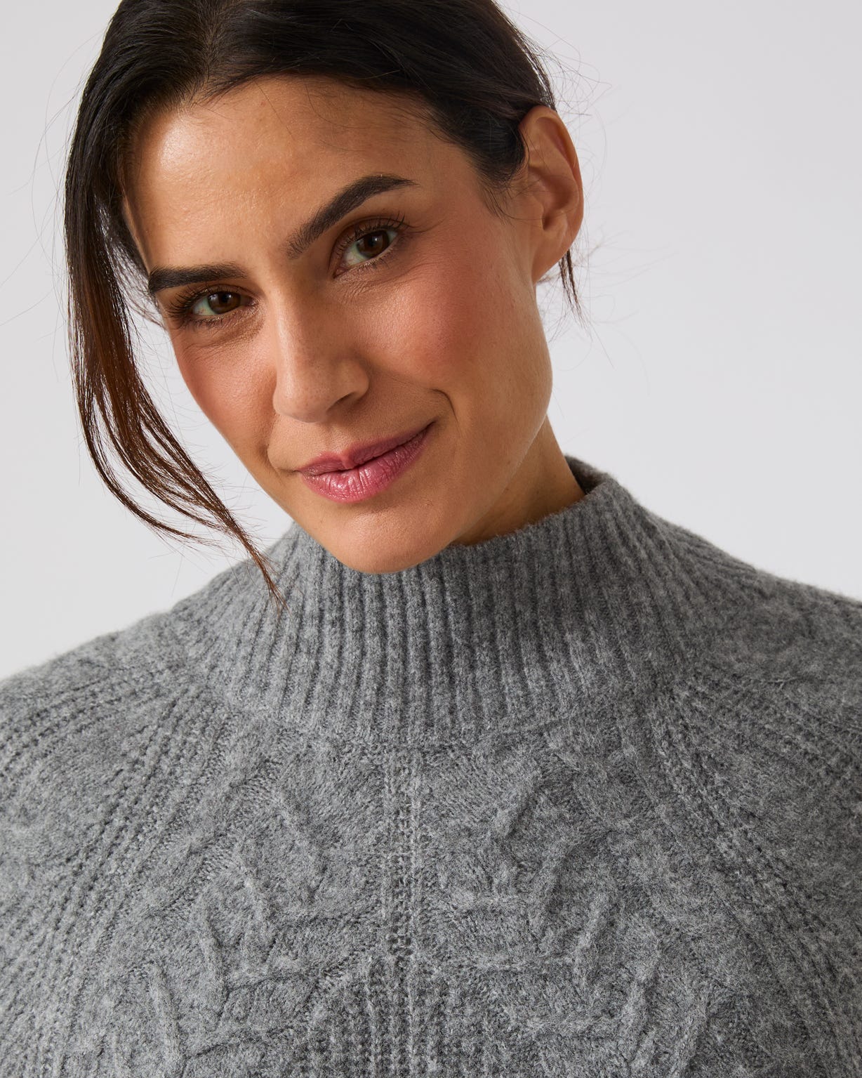 Thermolactyl Cable Detail Poncho 