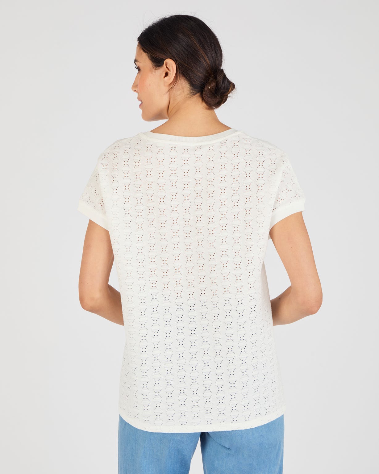 Broderie Look Top 