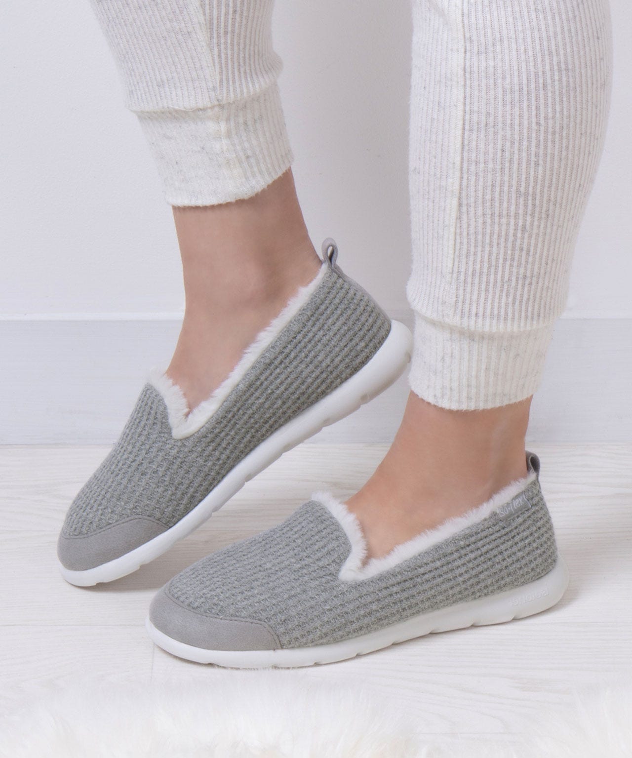 Totes Isotoner Ladies Iso-Flex Waffle Slipper 