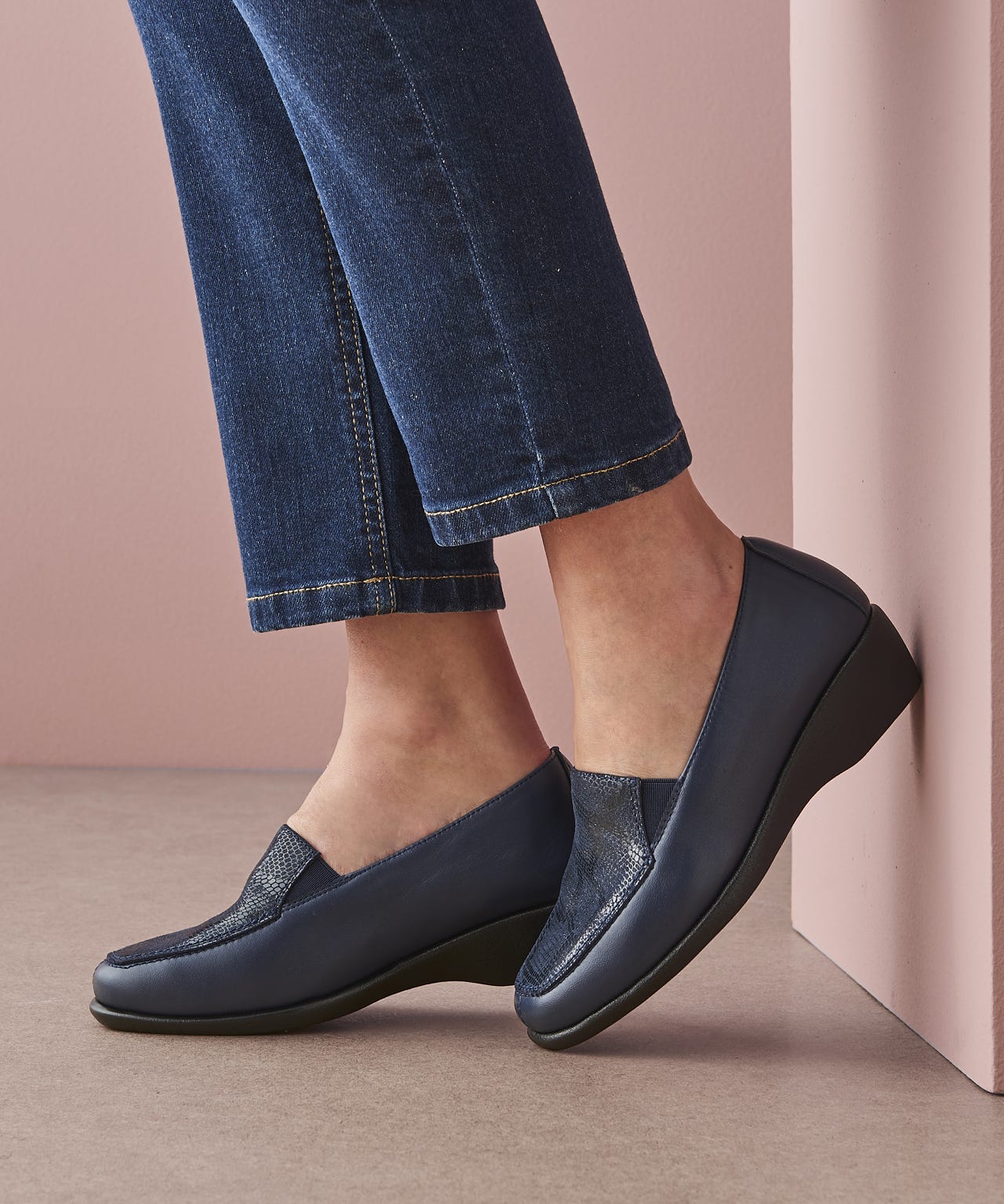 Amortyl Flexible Sole Wedge Moccasin 