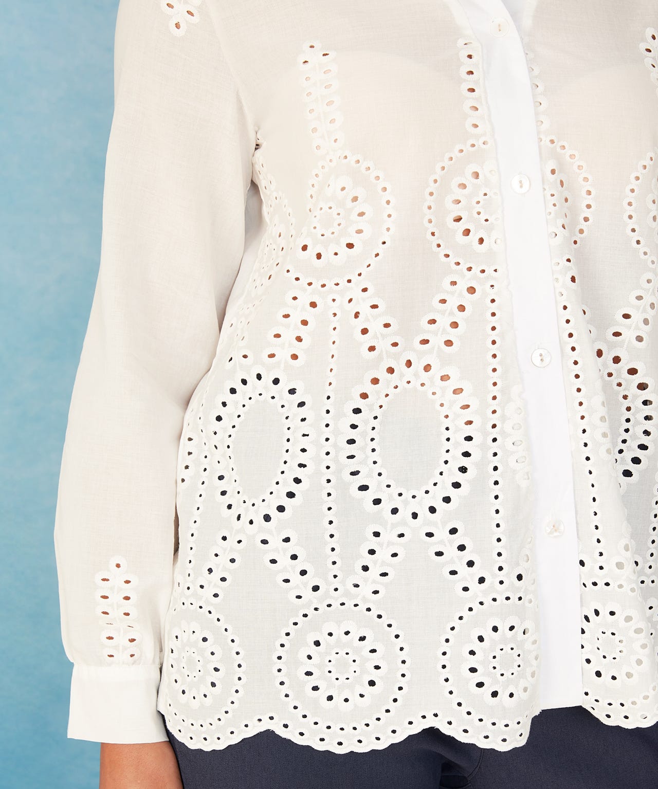 First Avenue - Broderie Blouse 
