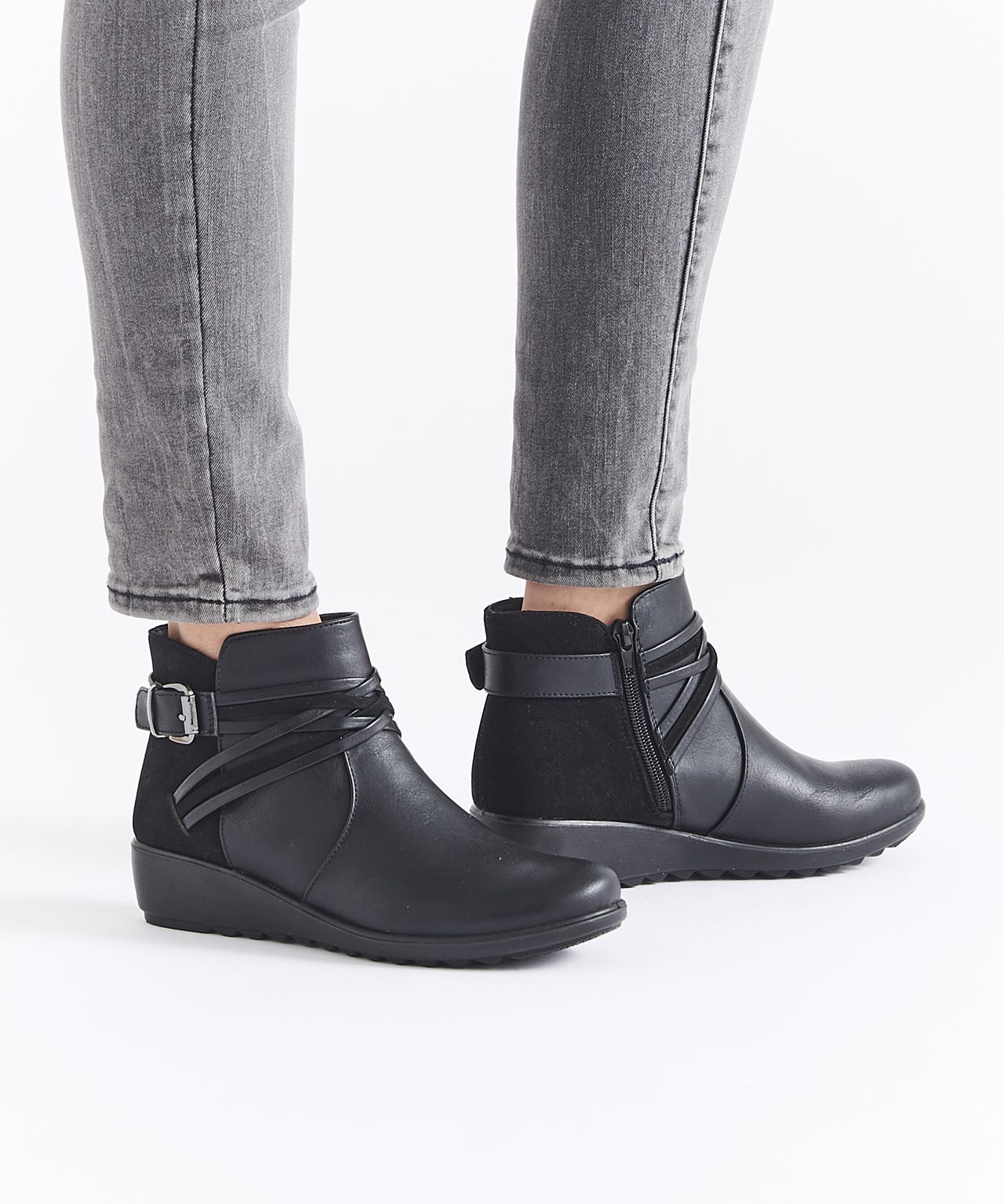 Damart Women's Black Cushion-Walk Cross Over Strap Boots
