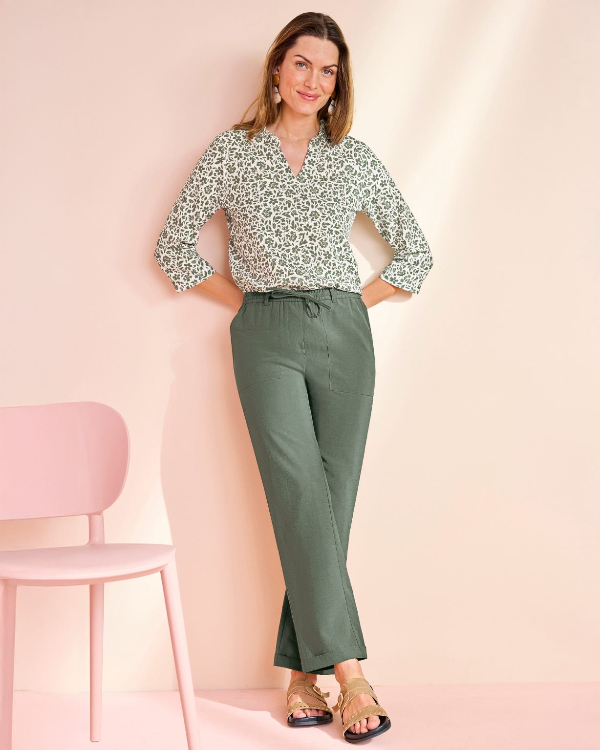 Pull-on Cargo Trousers