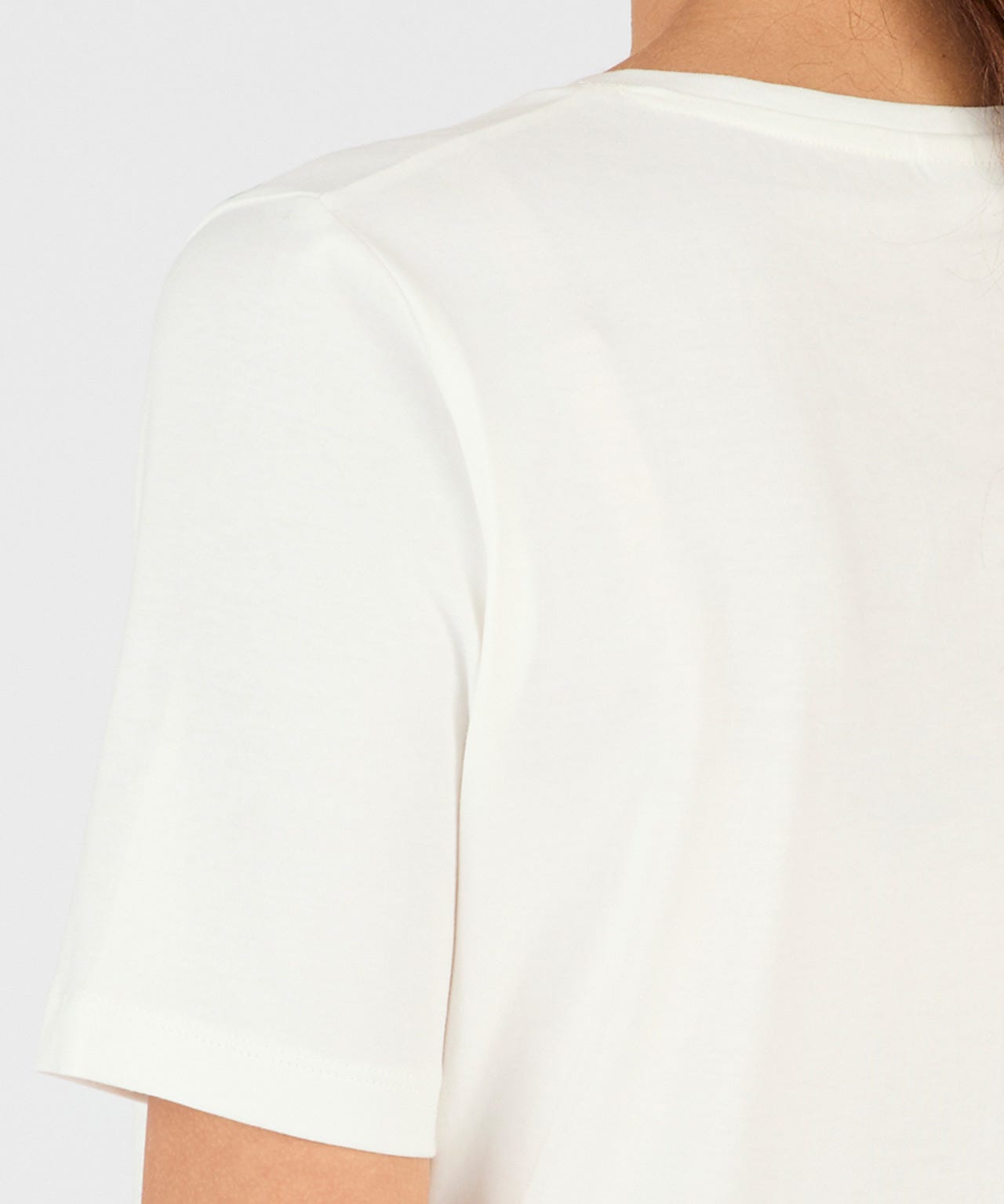 Embroidered T-shirt 