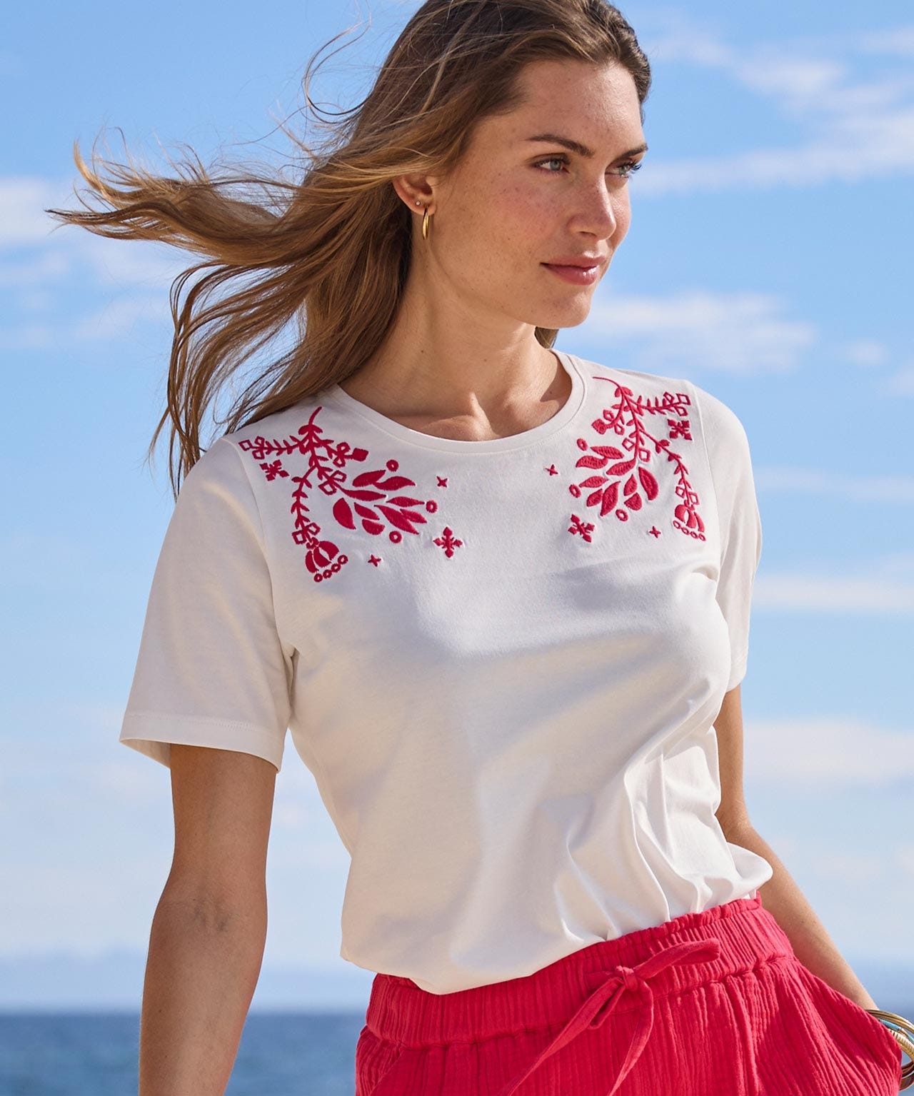 Embroidered T-shirt 