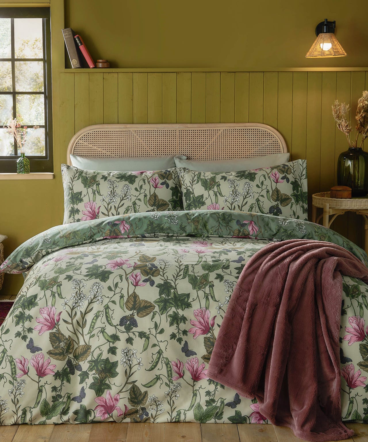 Mystic Berry Duvet Set