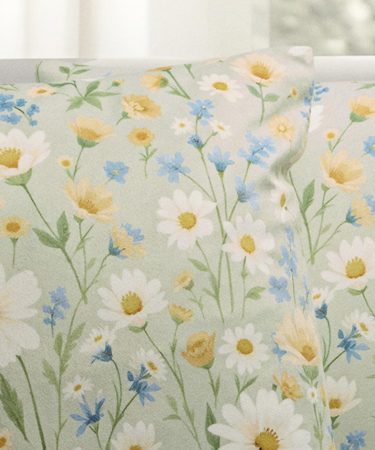Pack of 2 Daisy Cushion Covers 