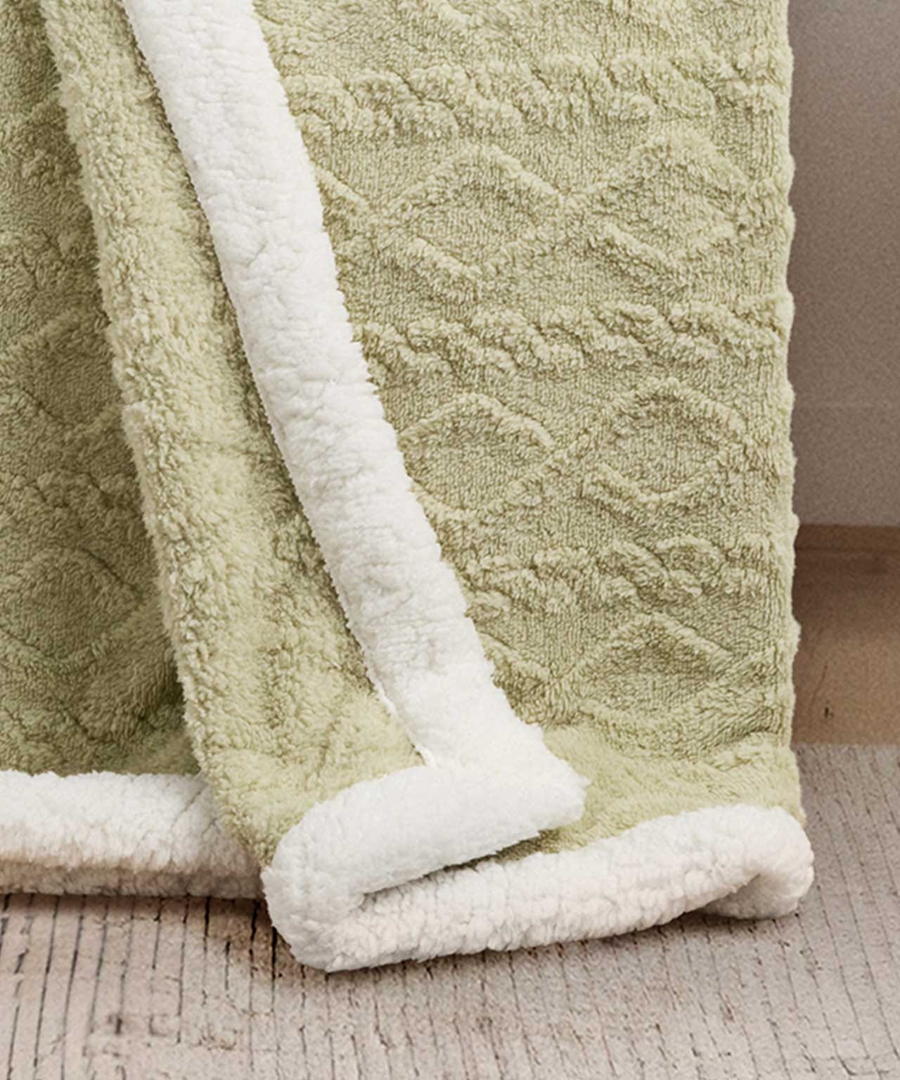 Sherpa Throw 