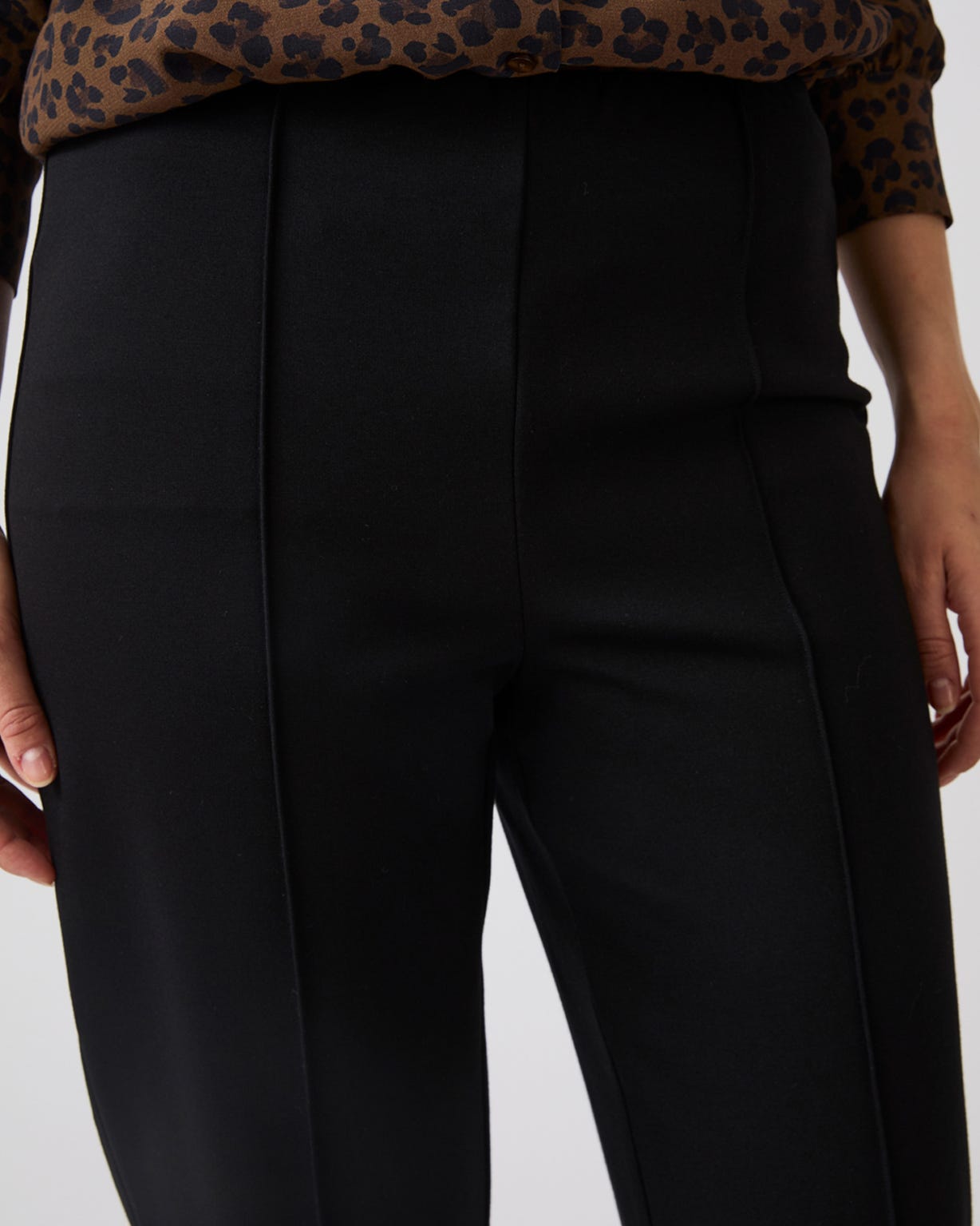 Perfect Fit Straight-leg Milano Trousers 