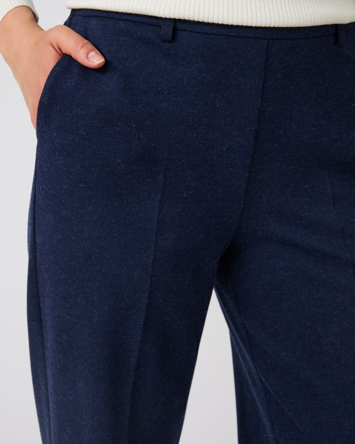 Wide-leg Trousers 