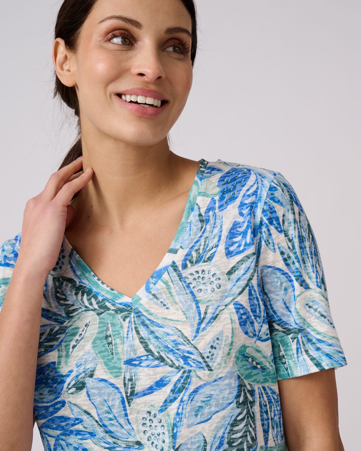 Print V-Neck T-shirt 