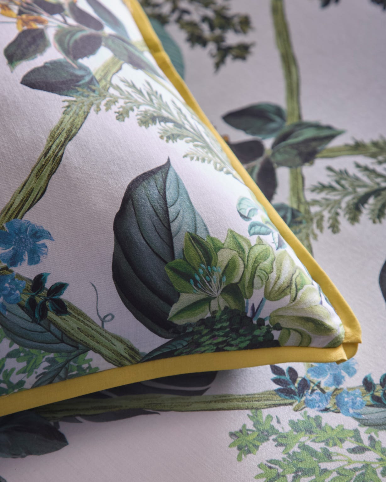 LLB Cotswold Fantasia Duvet Set