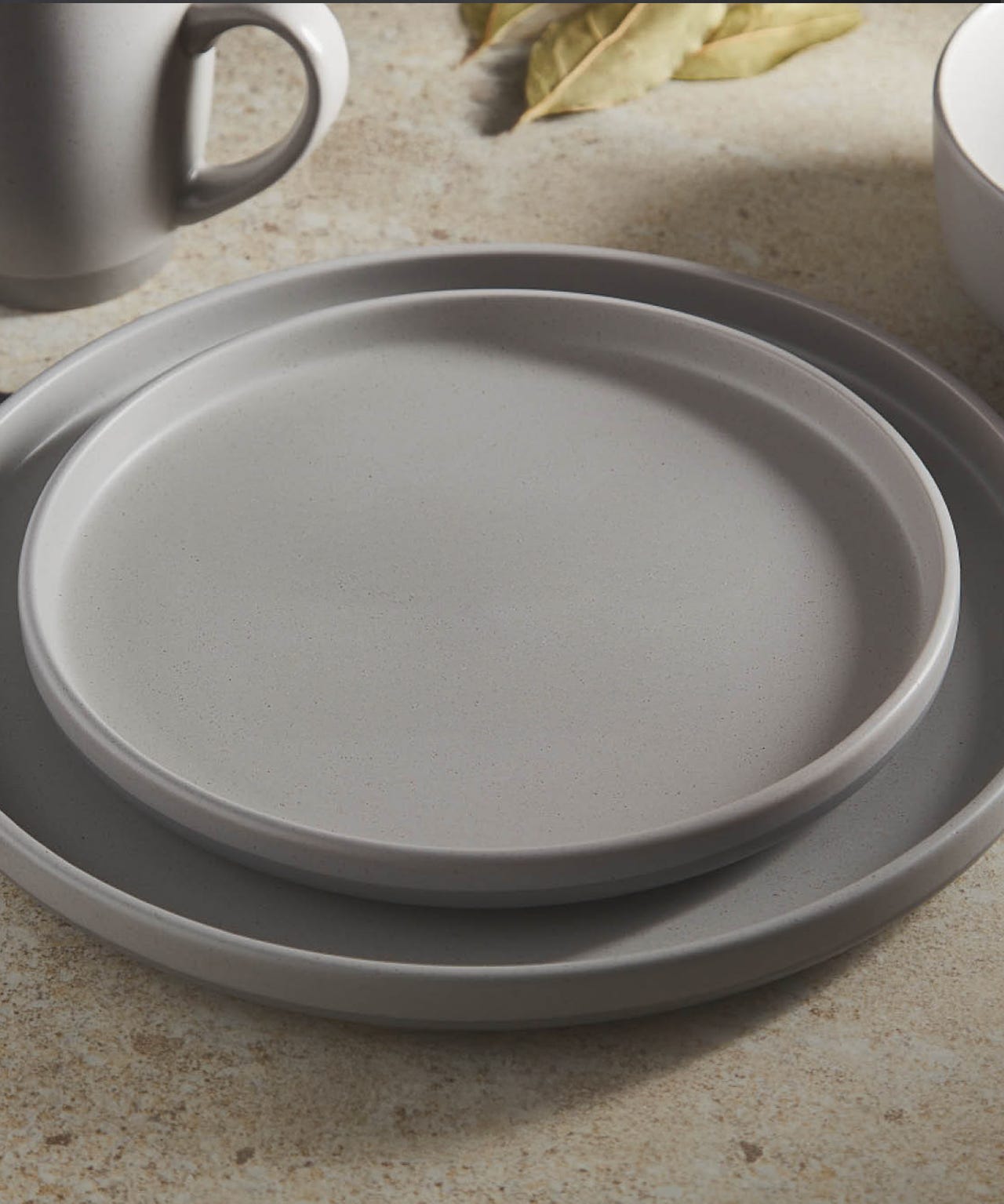 Avena 16 Piece Dinnerware Set 