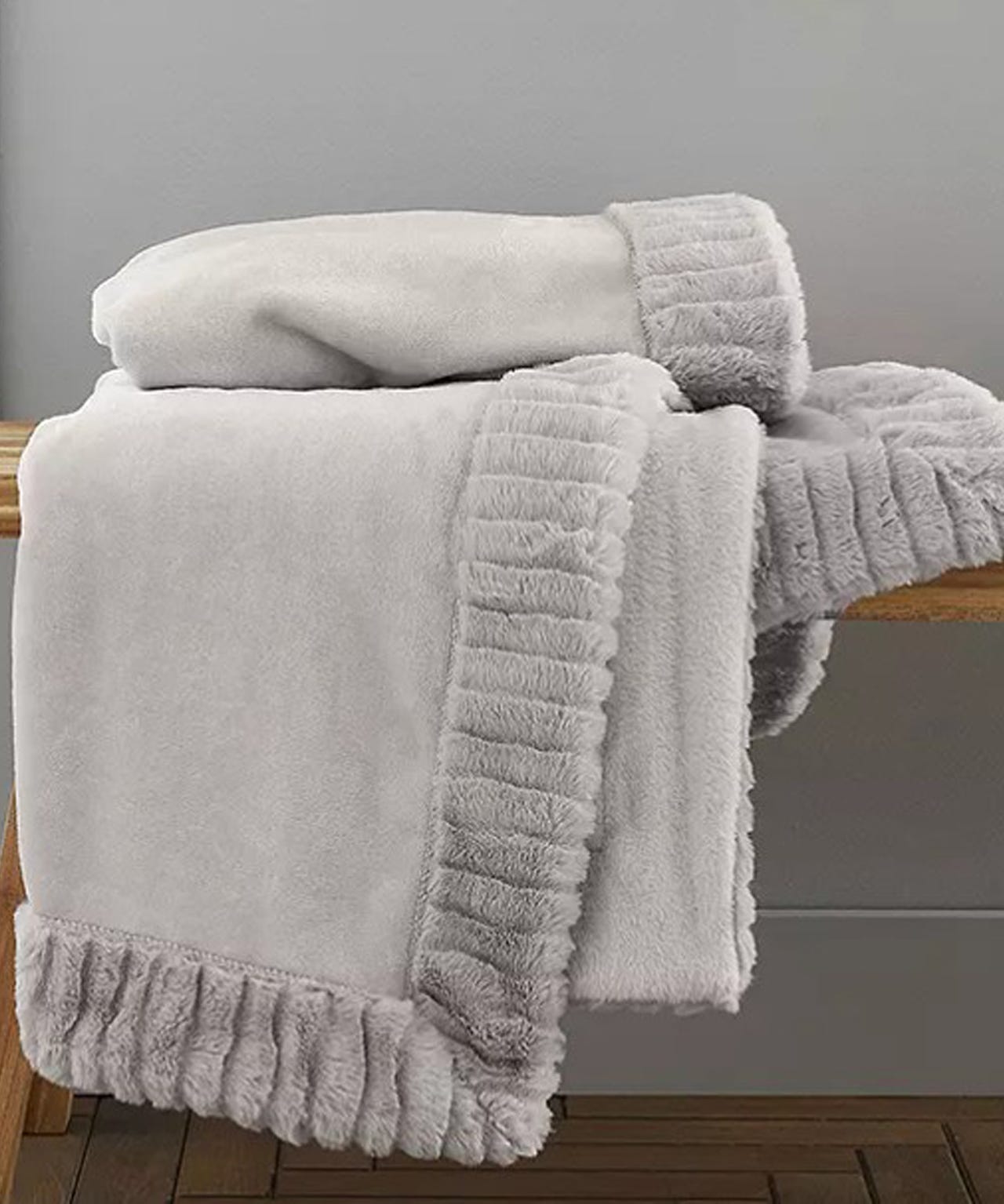 Velvet & Faux Fur Throw