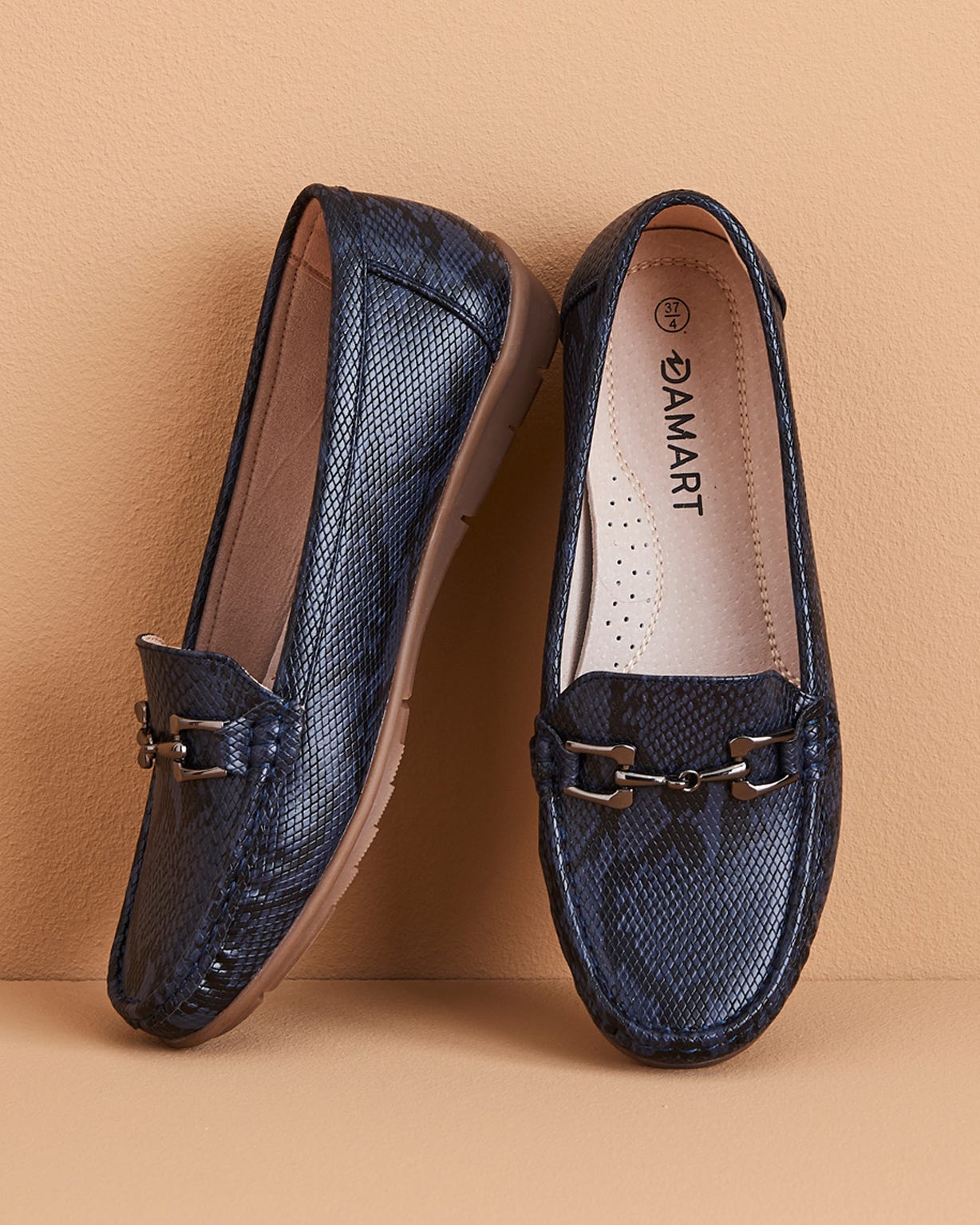 Snaffle Trim Loafer 