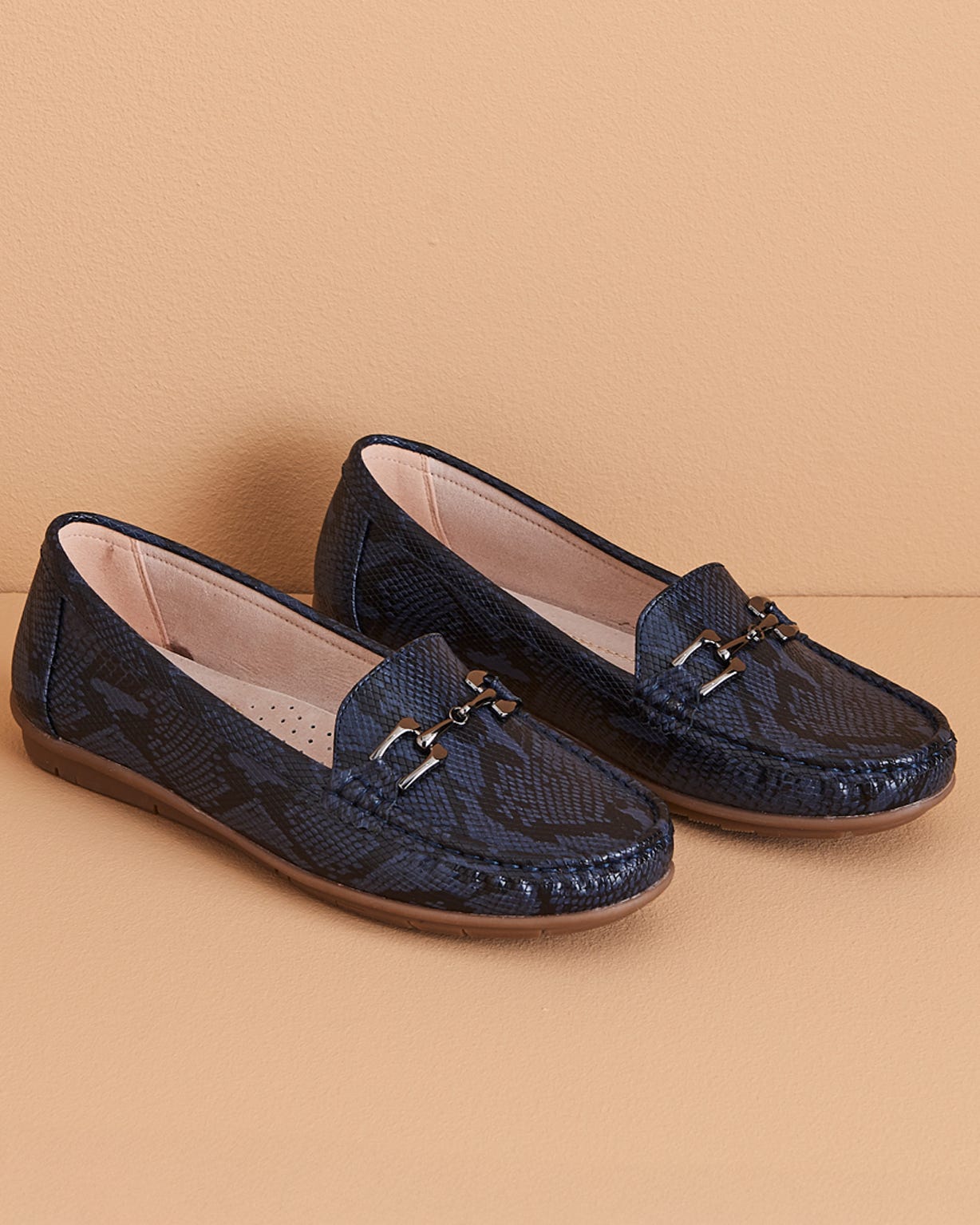Snaffle Trim Loafer 