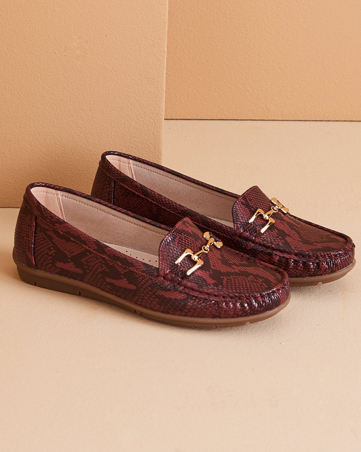 Snaffle Trim Loafer 