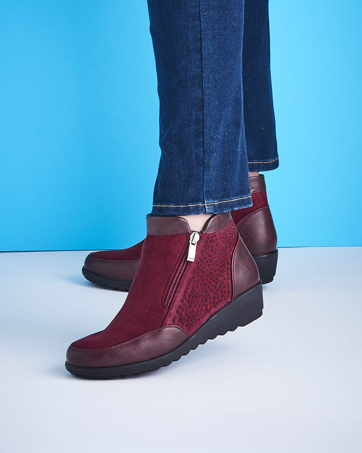 Cushion-walk Diamanté Detail Boots 