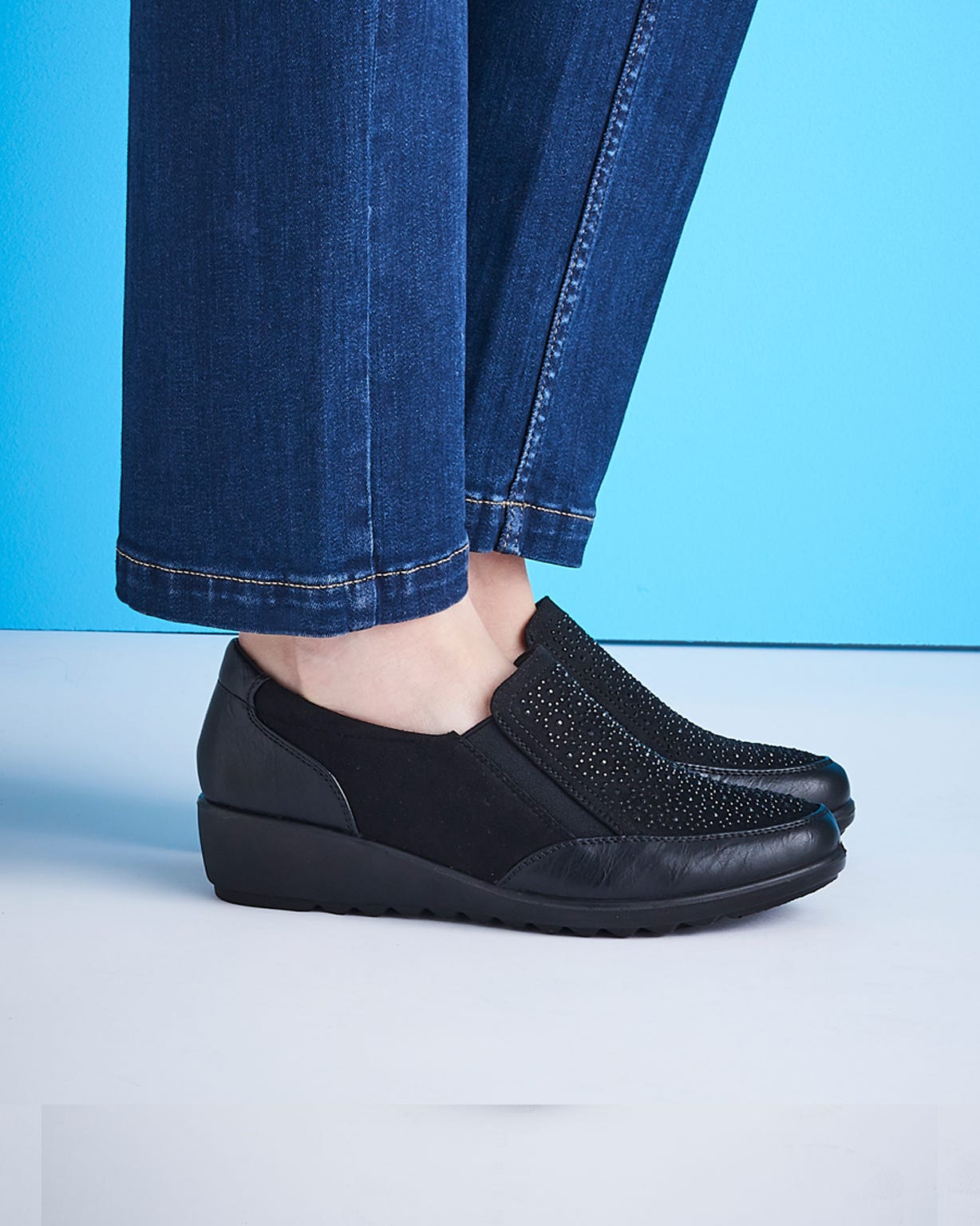 Cushion-walk Diamanté Detail Loafer 