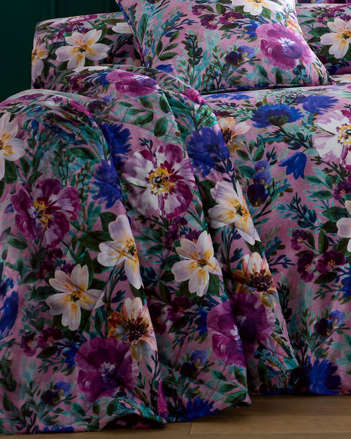 Ophelia Velvet Bedspread 