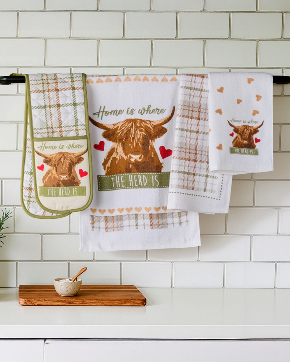 Highland Cow Oven Gloves & Tea Towel Set 