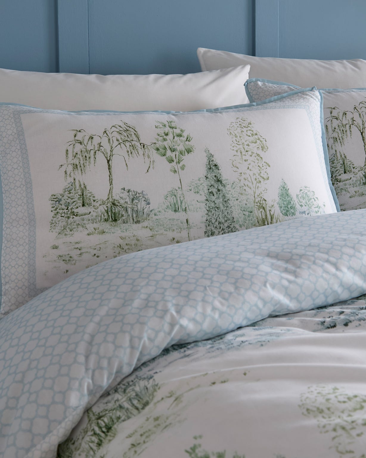 Willow Tree Scene Duvet Set 