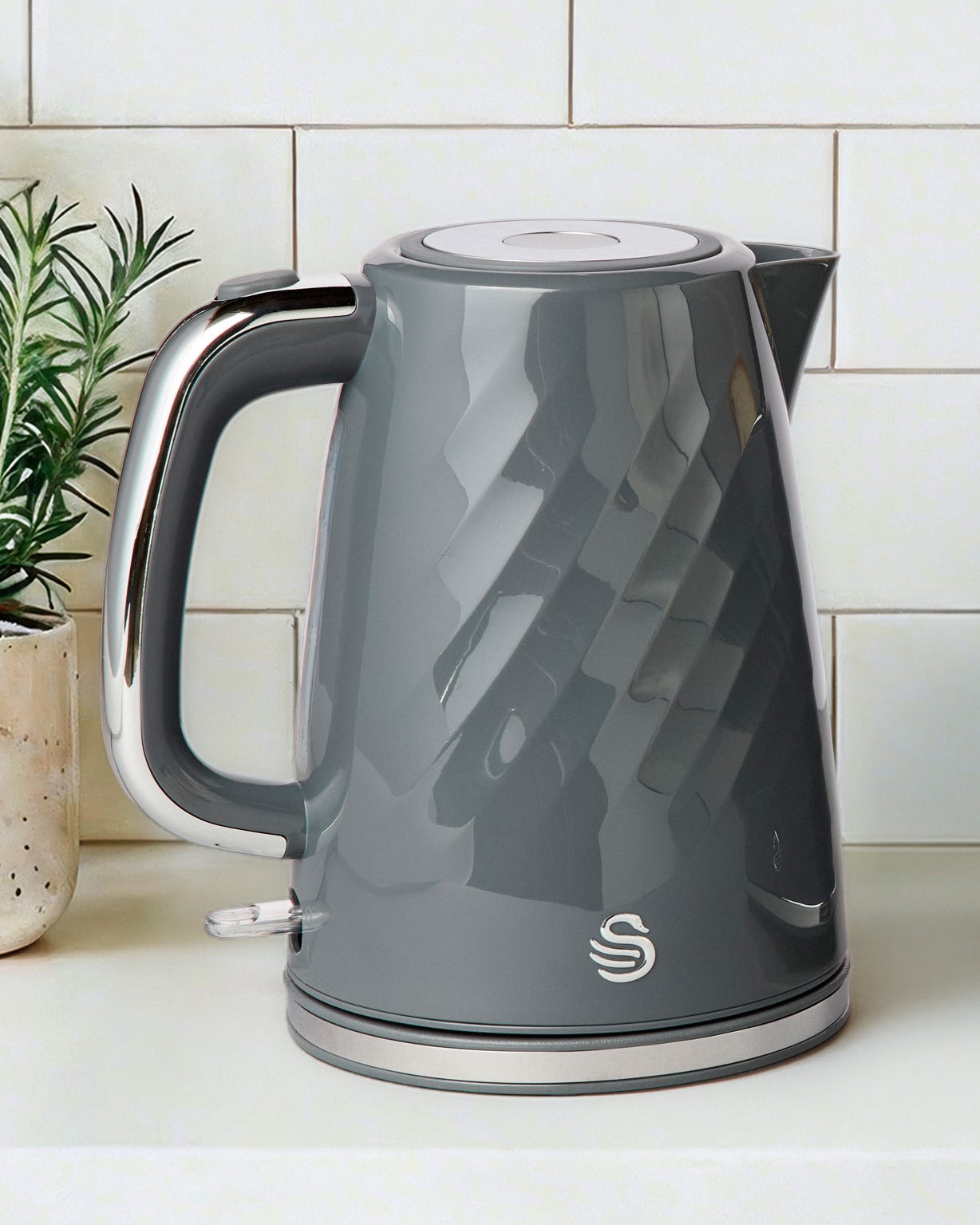Swan Windsor Kettle 