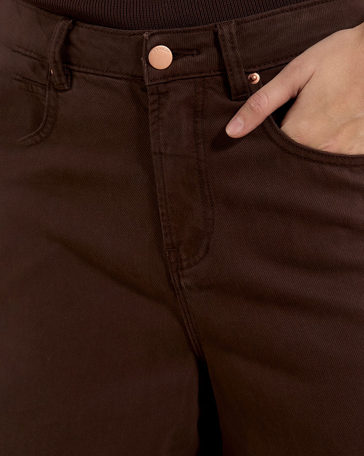 Apricot Zoe Jean 