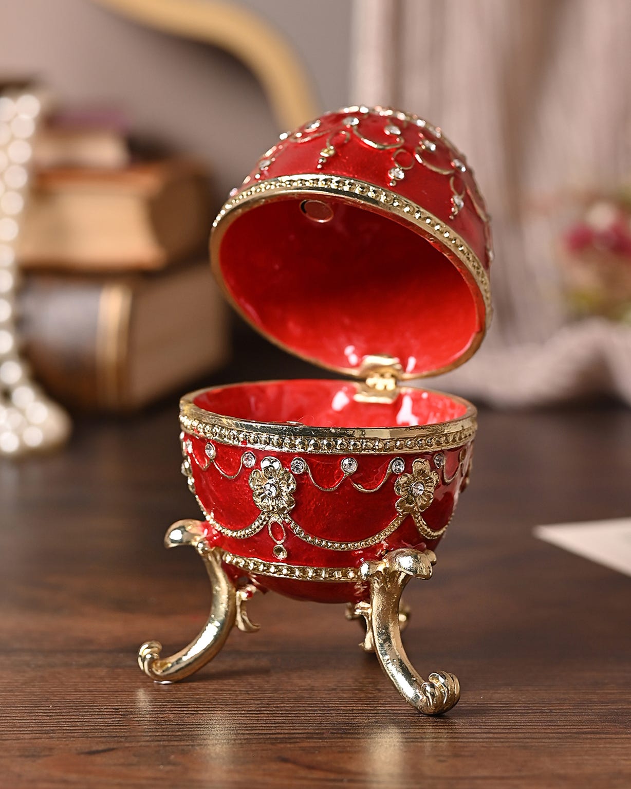 Treasured Trinkets Large Red Egg 