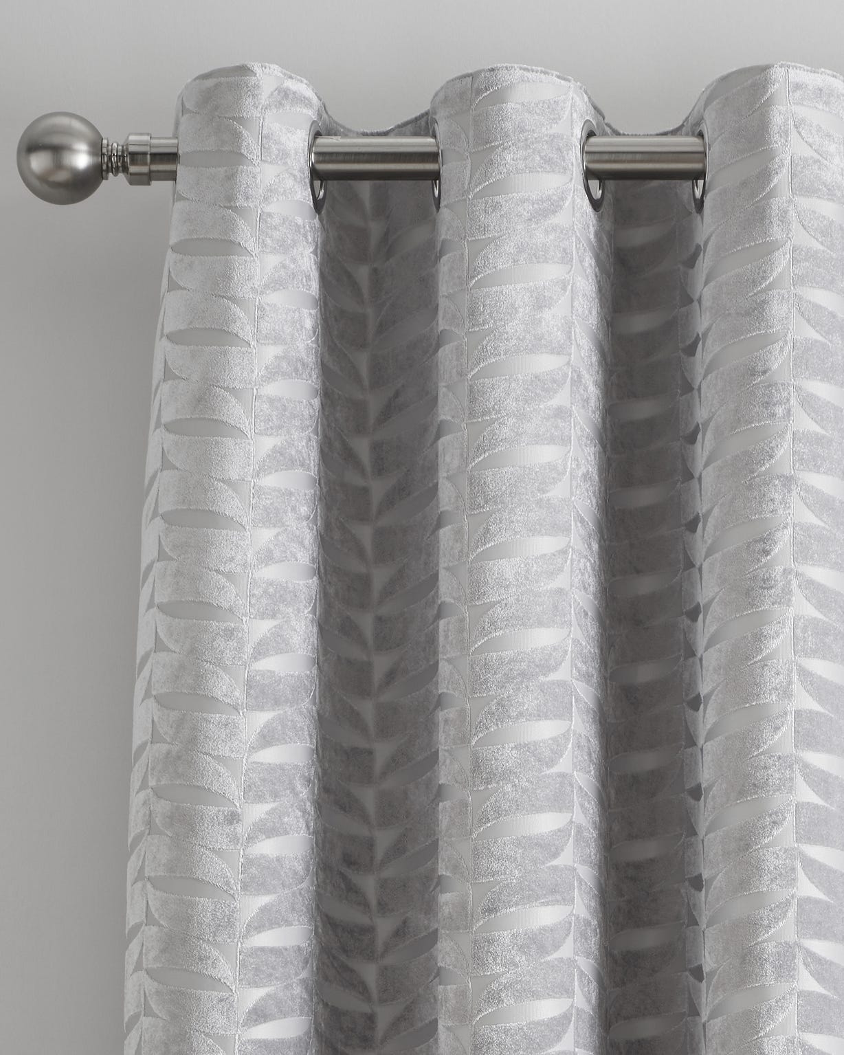 Curtina Kendal Eyelet Curtains       