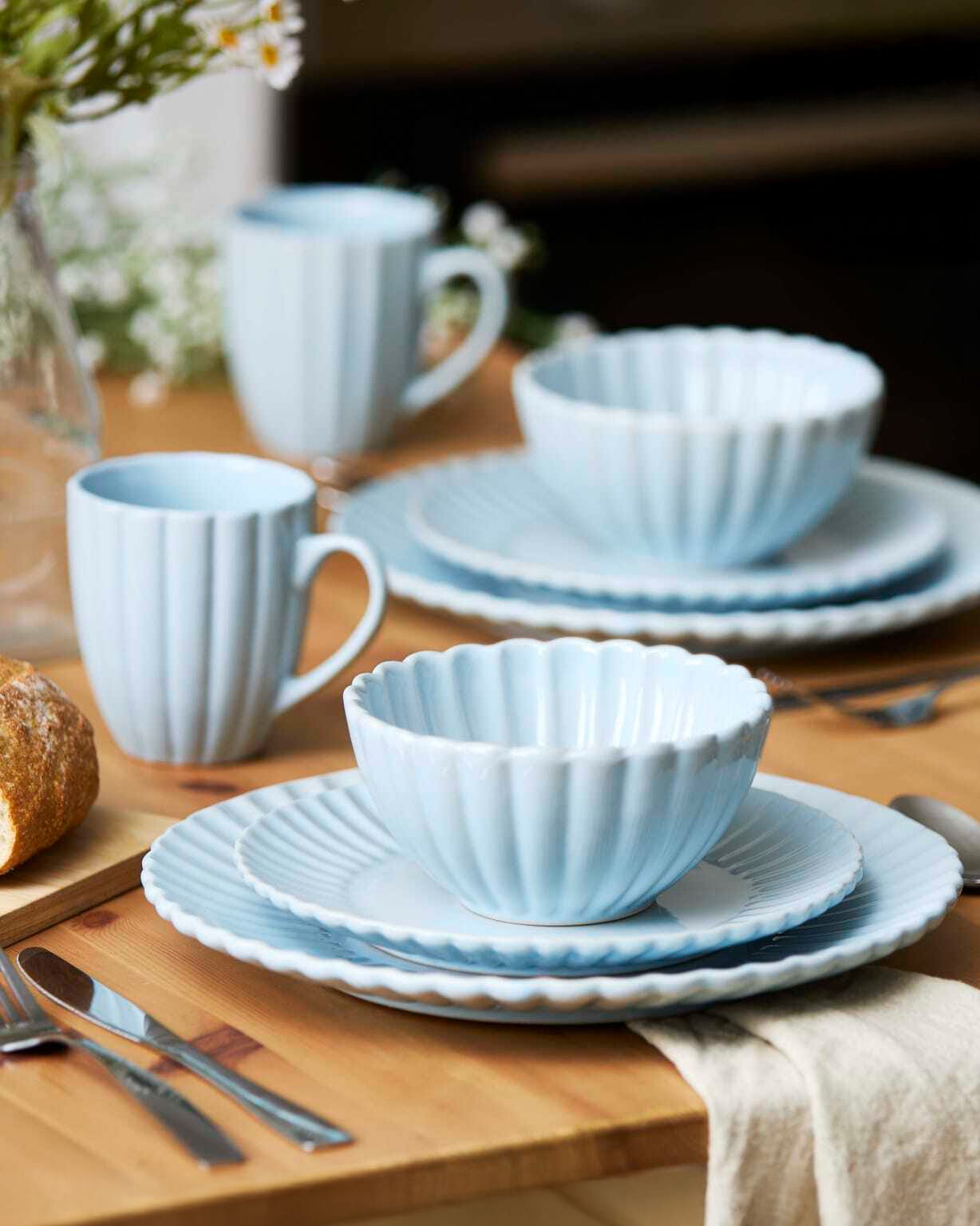 Swan 16 Piece Scallop Dinner Set
