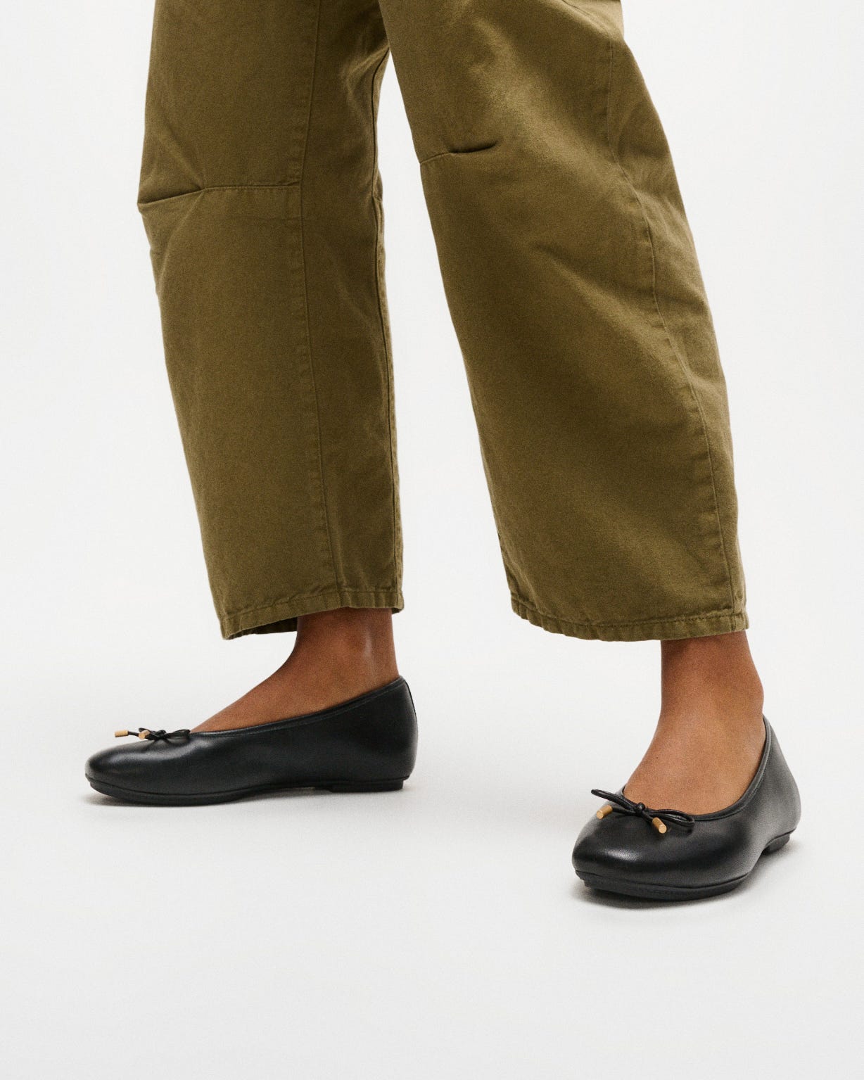 Fitflop Delicato Bow Soft Leather Ballerinas  