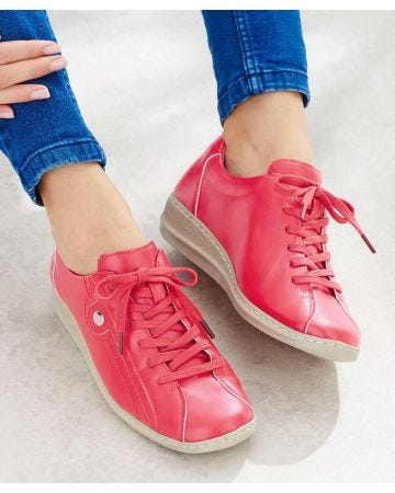 Lace-up Shoe